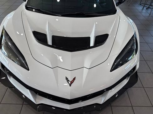 Used 2026 Chevrolet Corvette ZR1 w/ ZR1 Carbon Fiber Aero Package RWD image 18