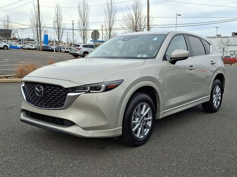 Used 2024 MAZDA CX-5 AWD 2.5 S w/ Select Package image 3