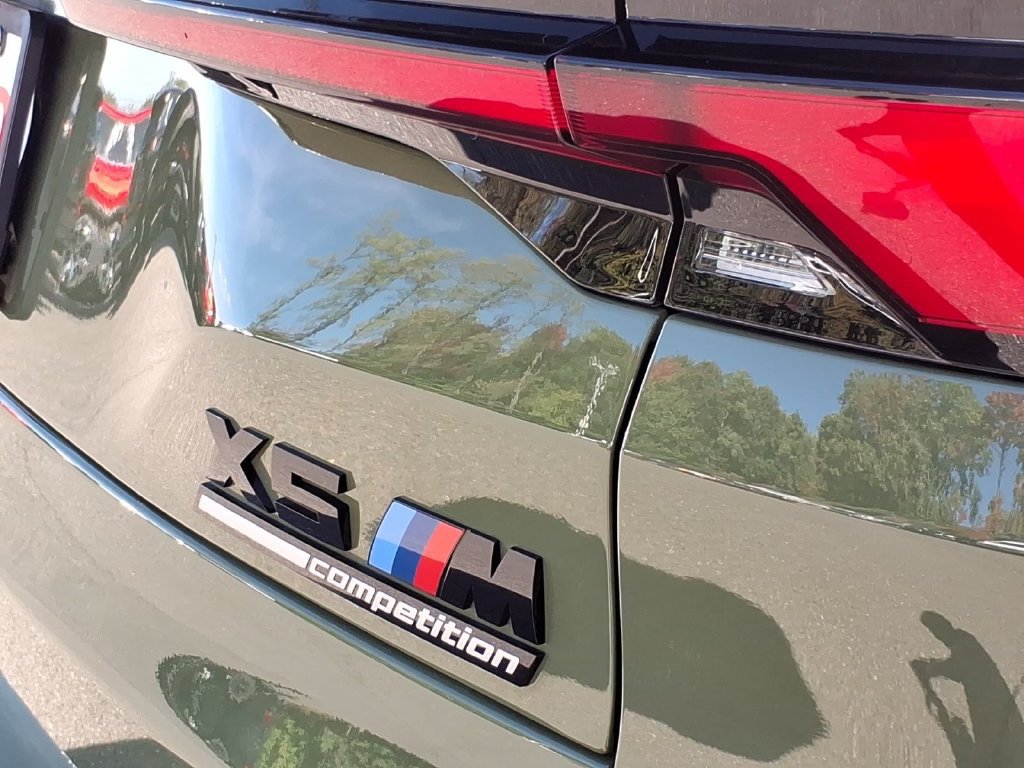 Used 2026 BMW X5 M Competition w/ Executive Package AWD/4WD image 8