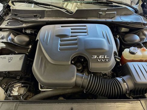 Used 2021 Dodge Challenger SXT RWD image 27