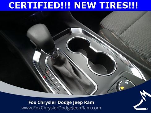 Used 2021 Chevrolet Traverse LS image 16