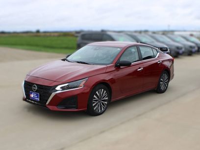 Used 2024 Nissan Altima 2.5 SV