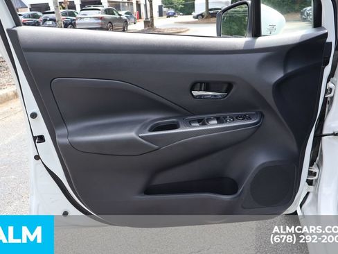 Used 2024 Nissan Versa SV FWD image 10
