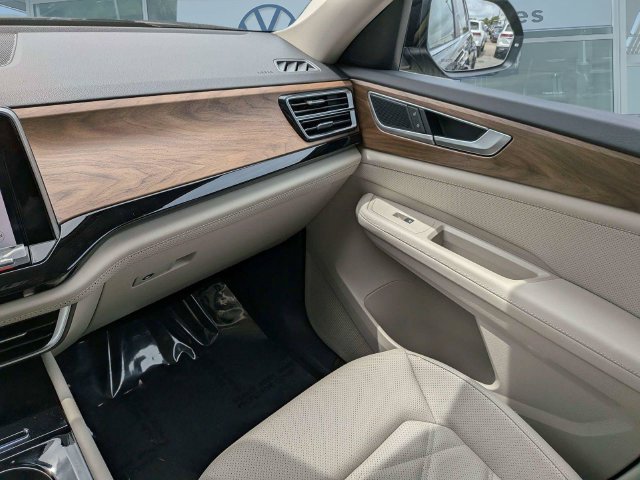 New 2026 Volkswagen Atlas SE FWD image 18