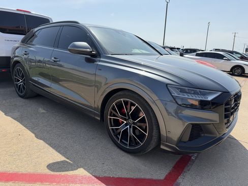 Used 2020 Audi Q8 Prestige w/ Prestige Package AWD/4WD image 4