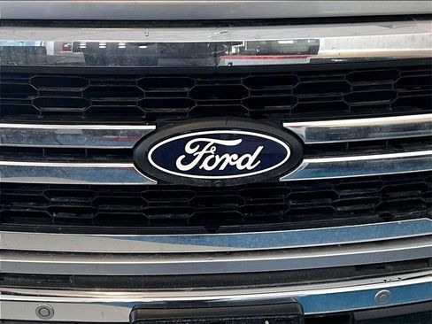 Used 2025 Ford F150 Lariat w/ Equipment Group 501A Mid image 31