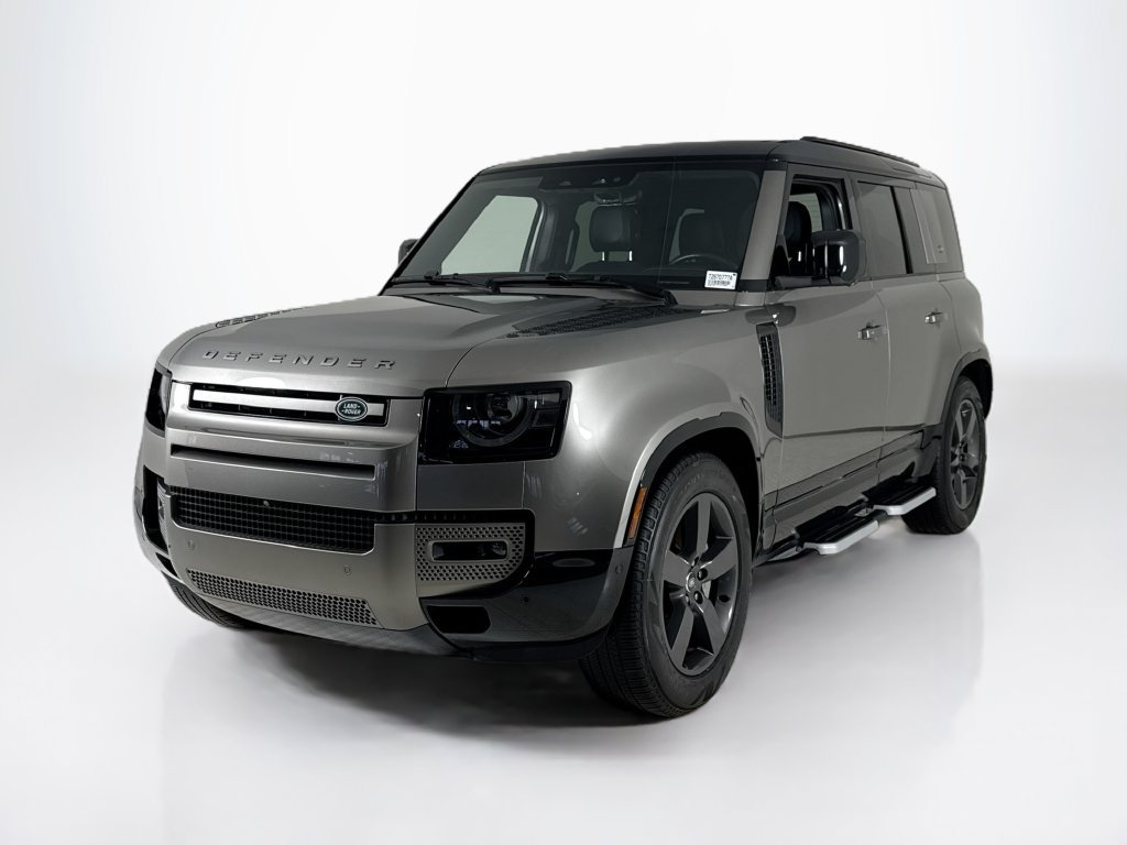 Used 2024 Land Rover Defender 110 X-Dynamic SE AWD/4WD image 1