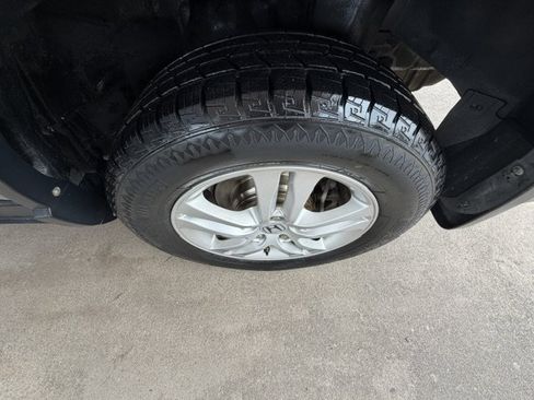 Used 2010 Honda CR-V EX-L image 11