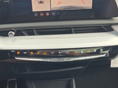 New 2026 Cadillac Optiq Sport 1 image 28