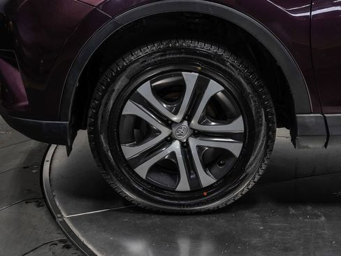 Certified 2017 Toyota RAV4 LE FWD image 9