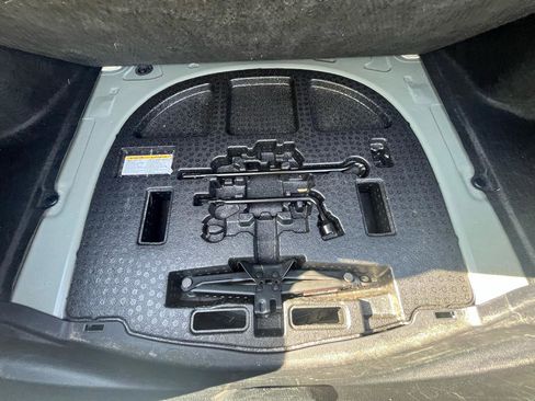 Used 2024 Toyota Camry LE image 28