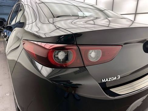 Used 2025 MAZDA MAZDA3 s FWD image 8
