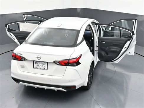 New 2025 Nissan Versa SV w/ Trunk Package image 44