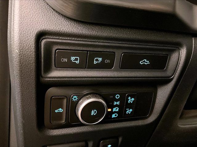 Used 2022 Ford F150 Lariat w/ Equipment Group 502A High AWD/4WD image 30