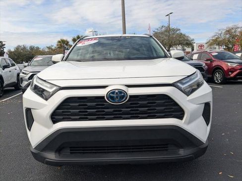 Certified 2022 Toyota RAV4 XLE w/ Convenience Package image 9