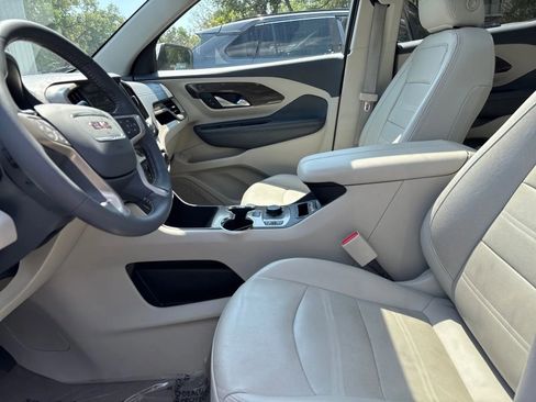 Used 2022 GMC Terrain Denali w/ Denali Premium Package AWD/4WD image 12