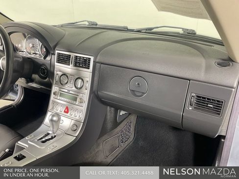 Used 2007 Chrysler Crossfire Limited RWD image 22