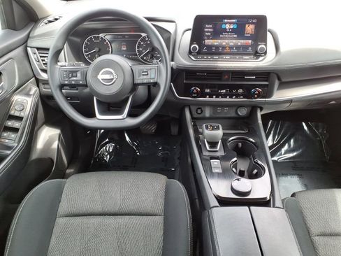 Used 2024 Nissan Rogue SV AWD/4WD image 14