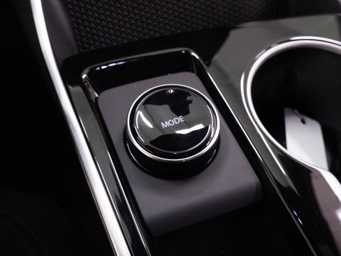 New 2026 Chevrolet Equinox LT w/ Safety and Technology Package FWD image 33