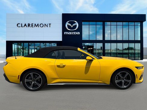 Used 2024 Ford Mustang Premium RWD image 4