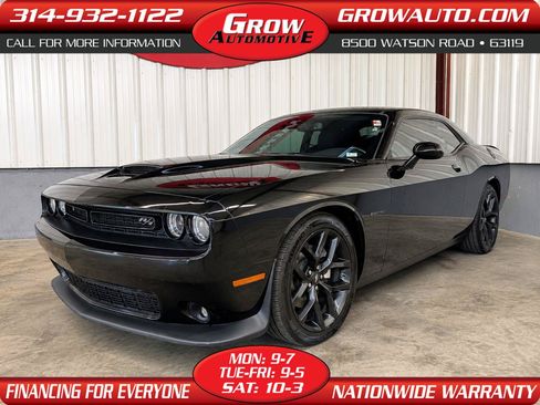 Used 2022 Dodge Challenger R/T w/ Blacktop Package RWD image 1