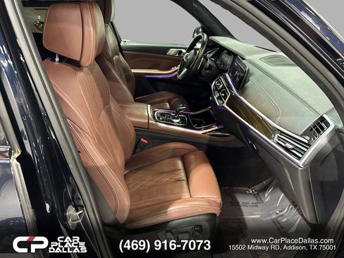 Used 2020 BMW X7 xDrive40i w/ M Sport Package AWD/4WD image 27