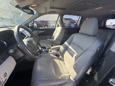 Used 2016 Honda Pilot Touring image 14
