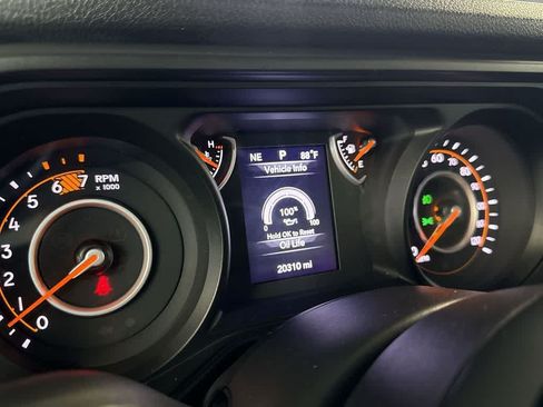 Used 2024 Jeep Wrangler Unlimited Sport AWD/4WD image 16