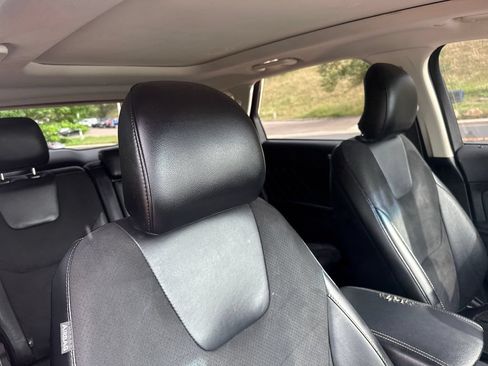 Used 2015 Ford Edge Sport w/ Equipment Group 401A AWD/4WD image 30