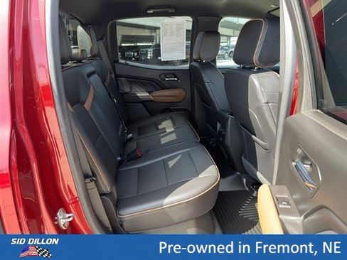 Used 2024 GMC Canyon AT4 w/ AT4 Premium Package AWD/4WD image 16