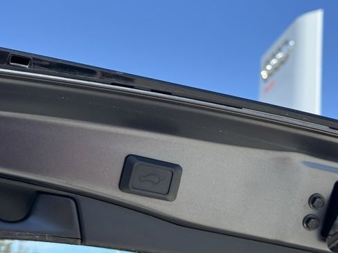 Used 2020 Toyota RAV4 XSE w/ XSE Grade Weather Package image 18