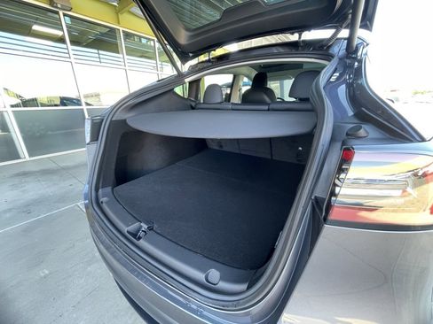 Used 2023 Tesla Model Y Long Range AWD/4WD image 15