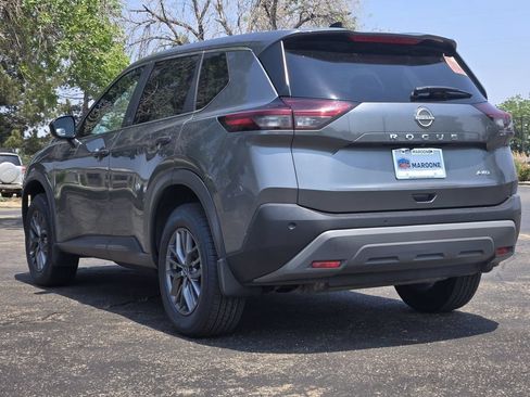Used 2023 Nissan Rogue S AWD/4WD image 3