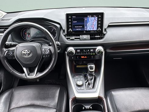 Used 2019 Toyota RAV4 Limited w/ Advanced Technology Package AWD/4WD image 11