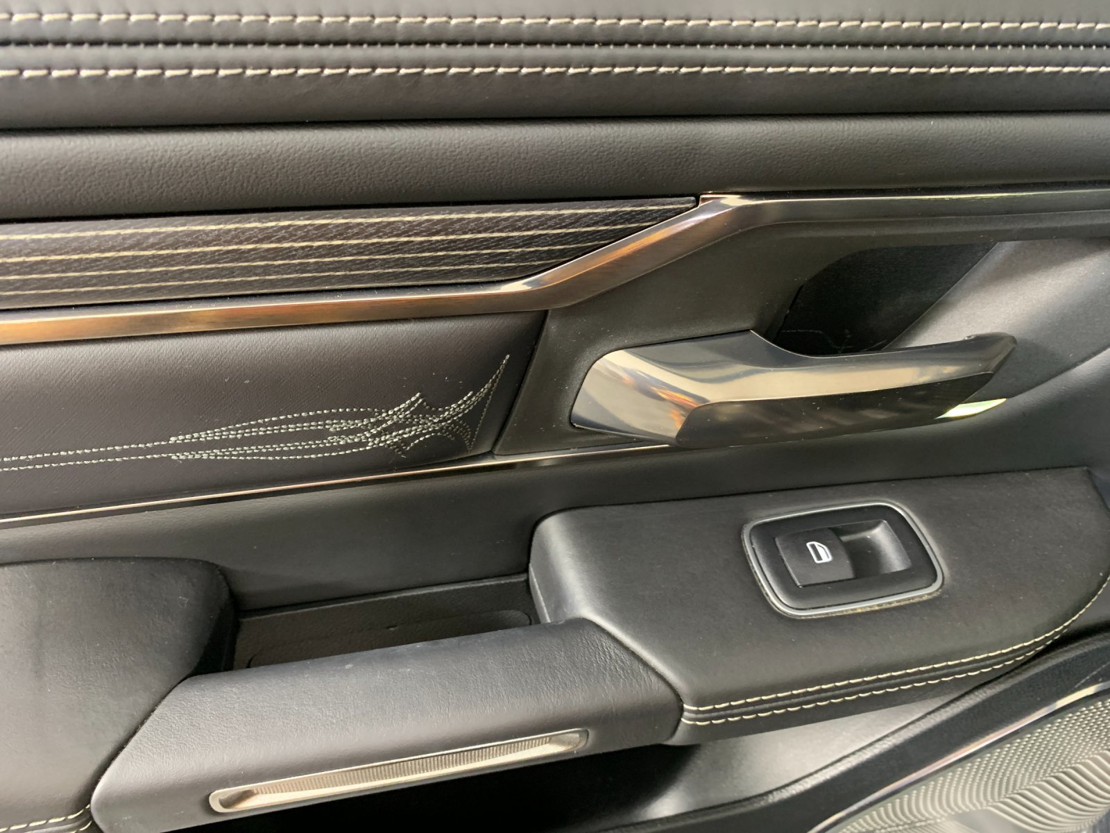 Used 2020 RAM 1500 Limited AWD/4WD image 30