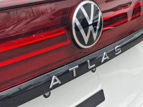New 2026 Volkswagen Atlas Peak Edition AWD/4WD image 7