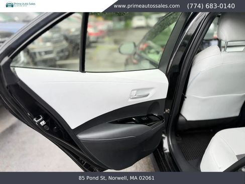 Used 2019 Toyota Corolla XSE FWD image 24