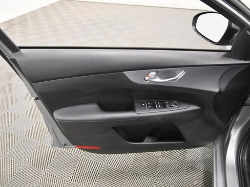 Certified 2023 Kia Forte LXS image 12