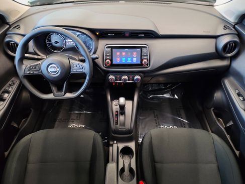 Certified 2025 Nissan Kicks Play S FWD image 3