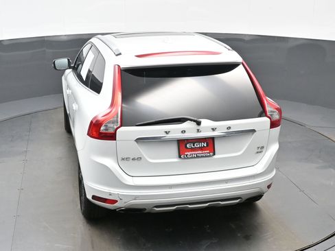 Used 2017 Volvo XC60 T5 Dynamic w/ Preferred Option Package image 39
