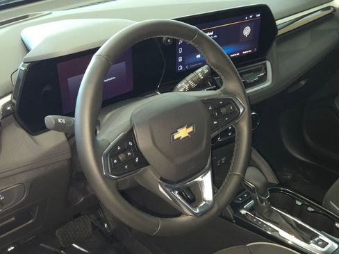 New 2026 Chevrolet TrailBlazer LT w/ Convenience Package FWD image 10