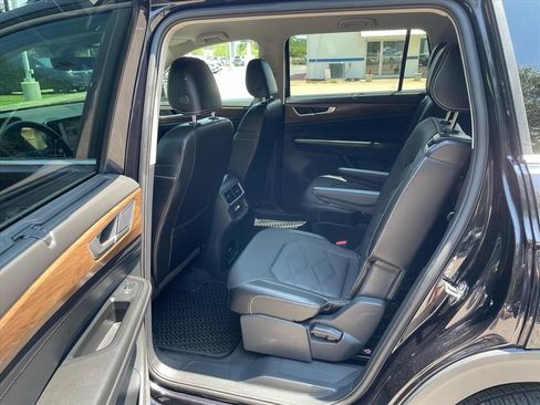 Used 2024 Volkswagen Atlas SE FWD image 7