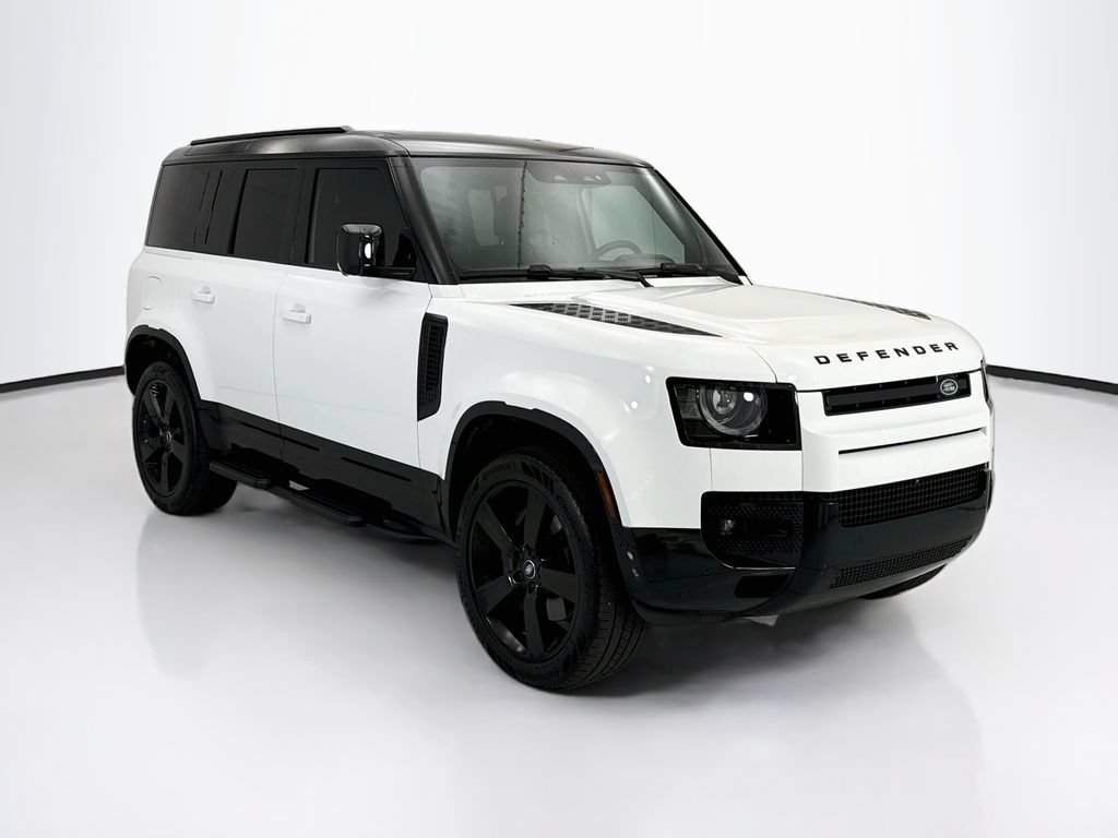 Used 2025 Land Rover Defender 110 X-Dynamic SE AWD/4WD image 3