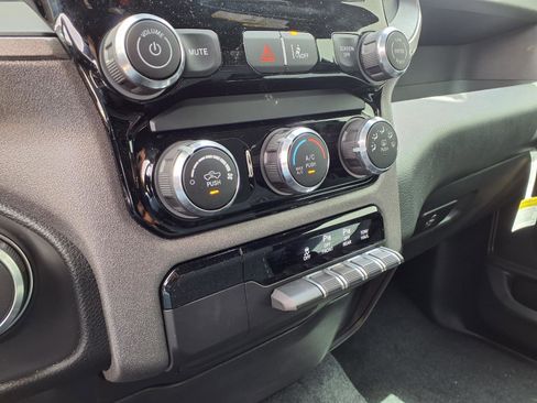 New 2026 RAM 1500 Express image 14