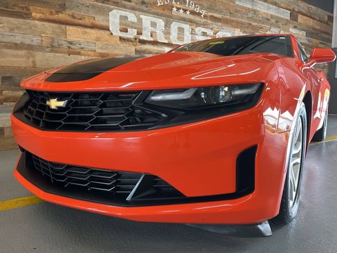 Used 2020 Chevrolet Camaro LS RWD image 8