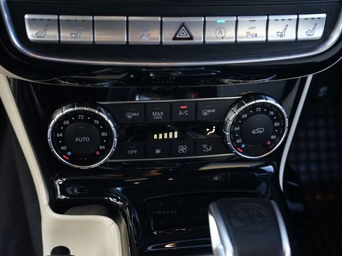 Used 2017 Mercedes-Benz G 63 AMG 4MATIC image 17