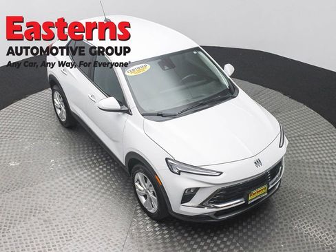 Used 2024 Buick Encore GX Preferred FWD image 3