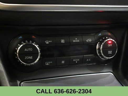 Used 2020 Mercedes-Benz GLA 250 4MATIC w/ Convenience Package image 23