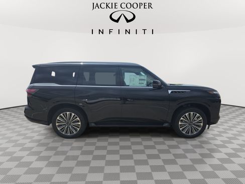 New 2026 INFINITI QX80 Luxe image 4