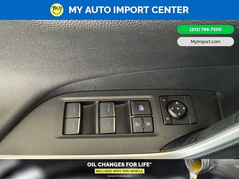 Used 2022 Toyota RAV4 Limited AWD/4WD image 14